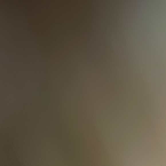 Meet your Posher, Tiffany - Picture 1 of 1